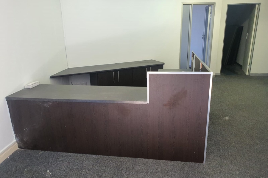 To Let commercial Property for Rent in Humerail Eastern Cape